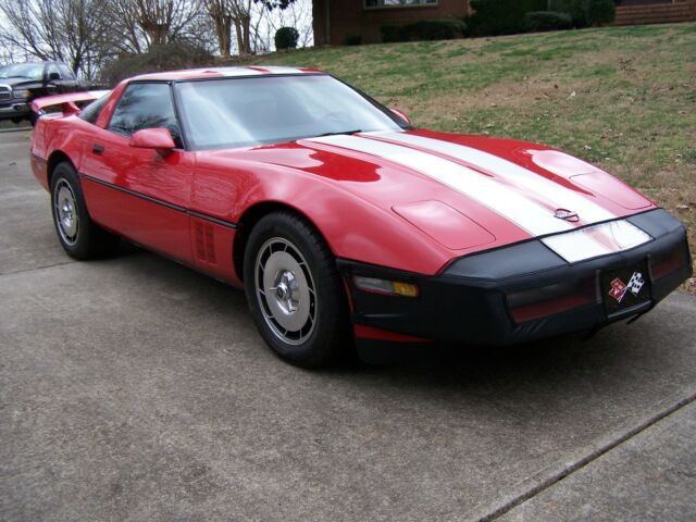 1985 Red Chevrolet Corvette Coupe