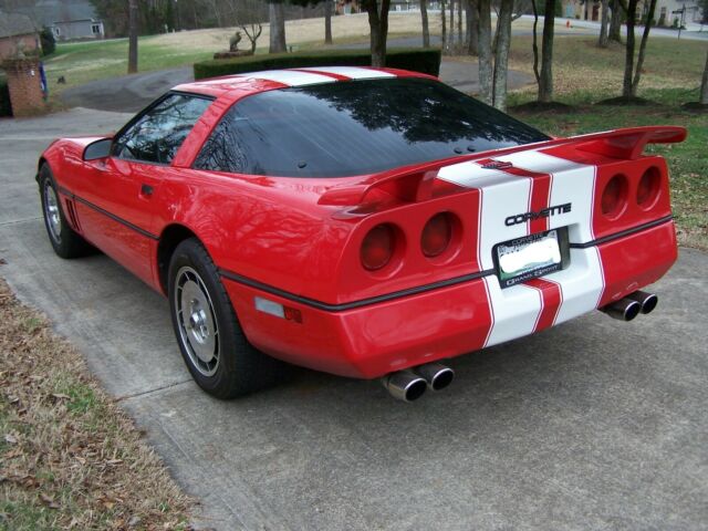 1985 Red Chevrolet Corvette Coupe