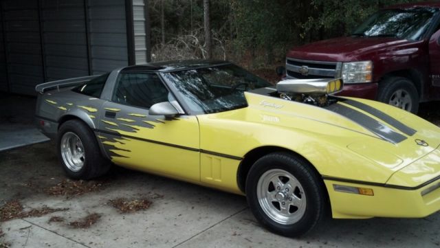 1985 GREY/YELLOW Chevrolet Corvette