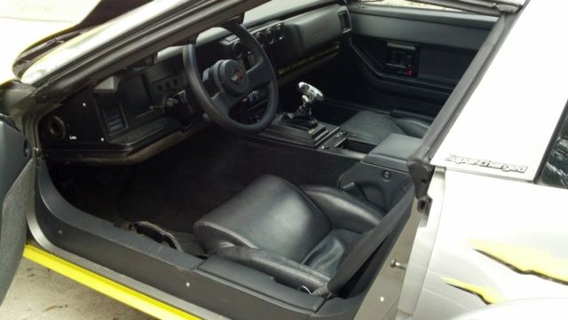 1985 GREY/YELLOW Chevrolet Corvette