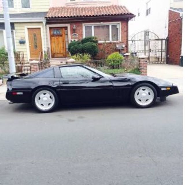 1985 Black Chevrolet Corvette Coupe