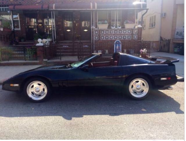 1985 Black Chevrolet Corvette Coupe