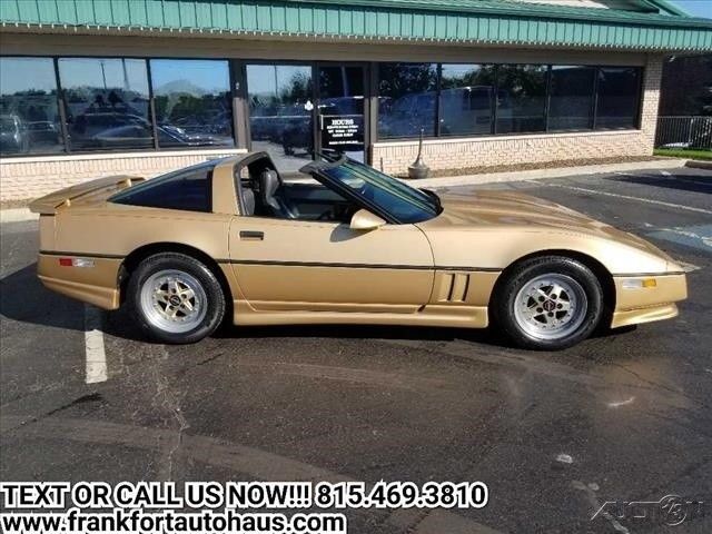 1985 Gold Chevrolet Corvette