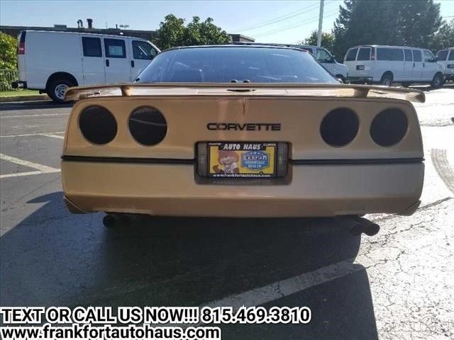 1985 Gold Chevrolet Corvette