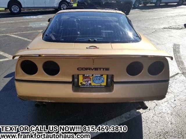 1985 Gold Chevrolet Corvette
