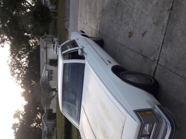 1985 White Oldsmobile Eighty-Eight Four door
