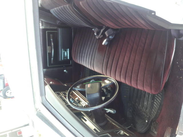 1985 White Oldsmobile Eighty-Eight Four door