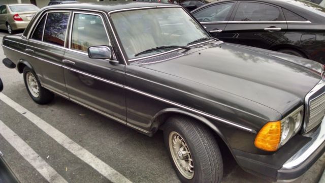 1985 Brown Mercedes-Benz 300-Series