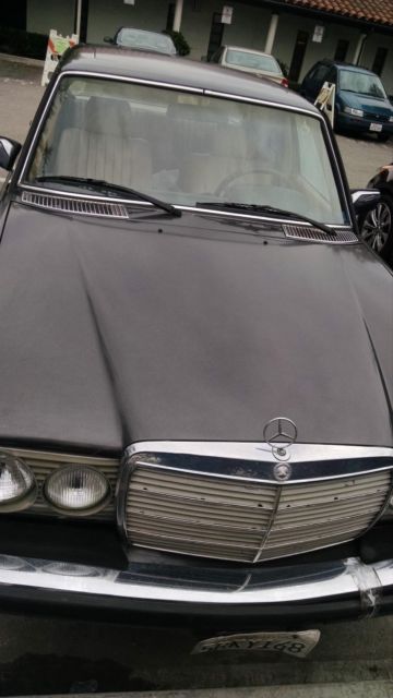 1985 Brown Mercedes-Benz 300-Series