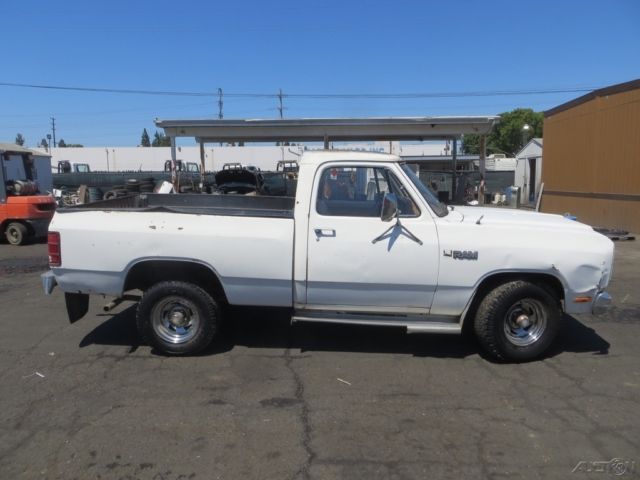 1985 White Dodge Ram 1500