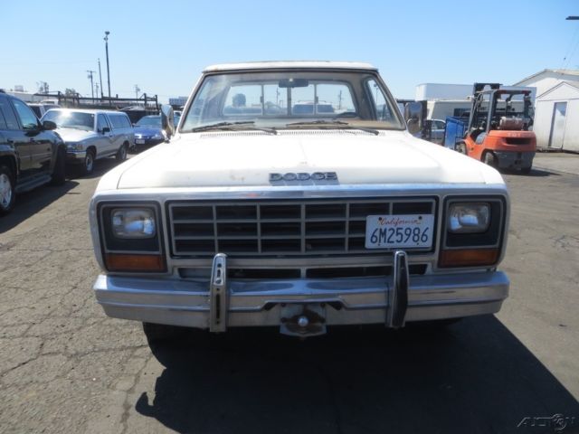1985 White Dodge Ram 1500