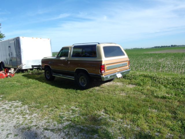 1985 Brown Dodge Ramcharger SUV
