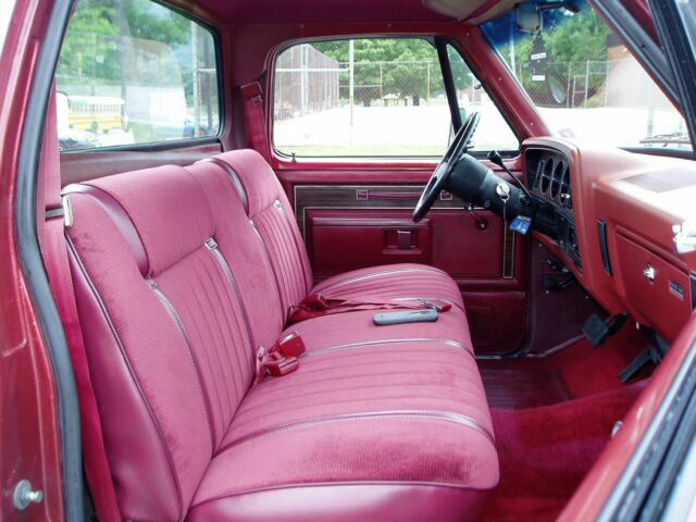 1985 Red & White Dodge Ram 1500 Regular Cab Pickup
