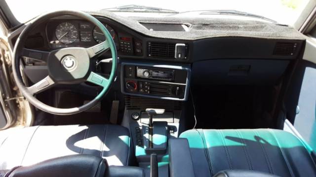 1985 Silver BMW 5-Series Sedan