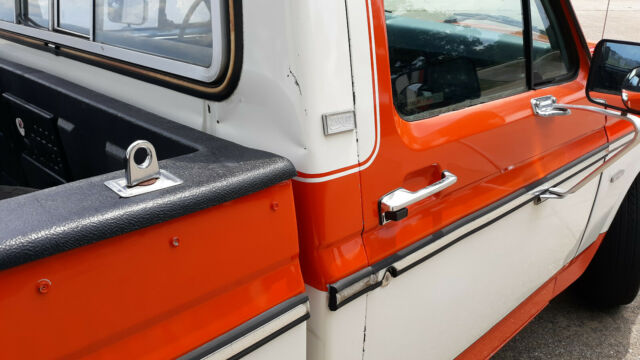 1985 Ford F-150 Standard Cab Pickup