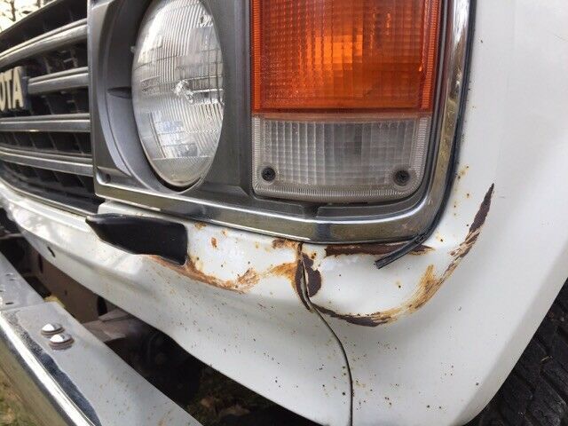 1985 White Toyota Land Cruiser