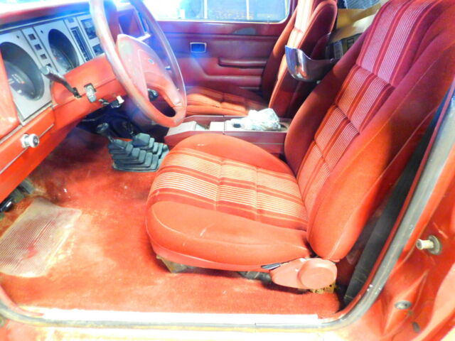 1985 Red Ford Bronco II Jeep