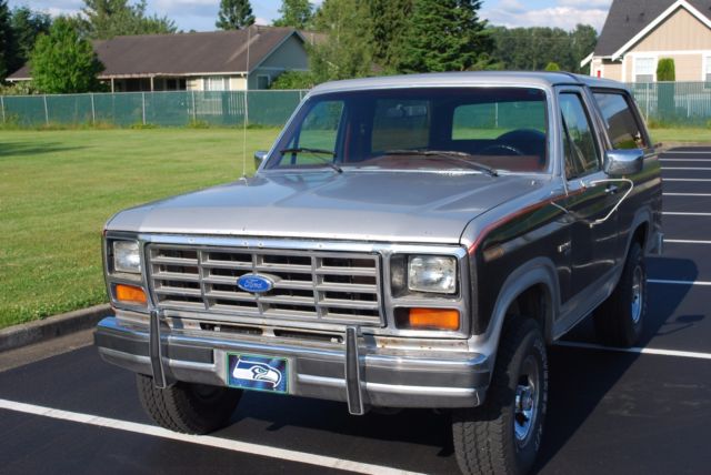 1985 Ford Bronco SUV