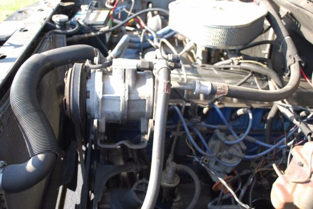 1985 Ford Bronco SUV