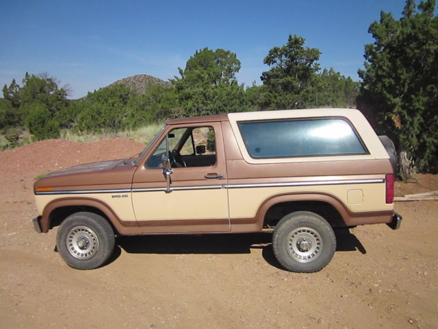 1985 Brown &amp- Tan Ford Bronco Bronco