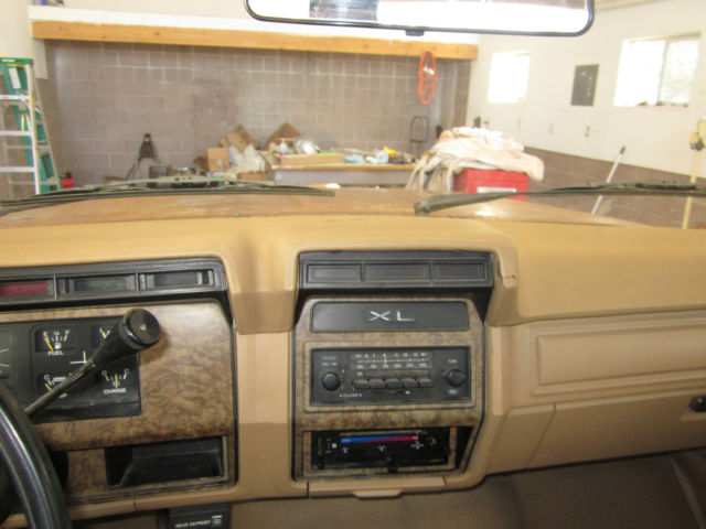 1985 Brown &amp- Tan Ford Bronco Bronco