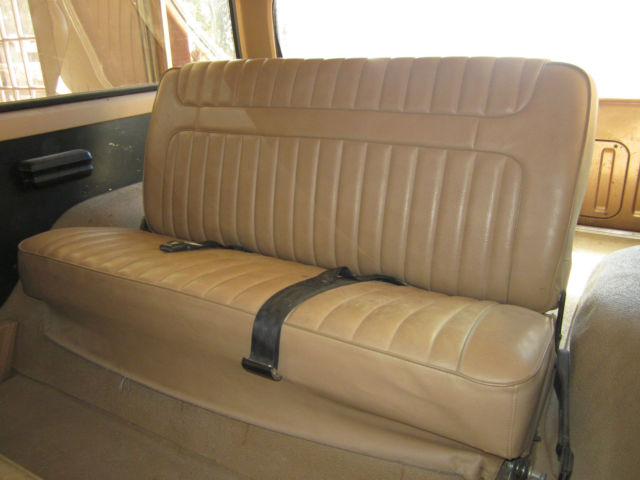 1985 Brown &amp- Tan Ford Bronco Bronco