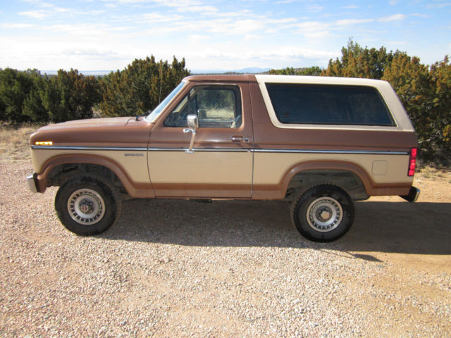 1985 Brown &amp- Tan Ford Bronco Bronco