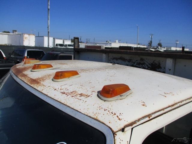 1985 White Ford F-350 Pickup Truck