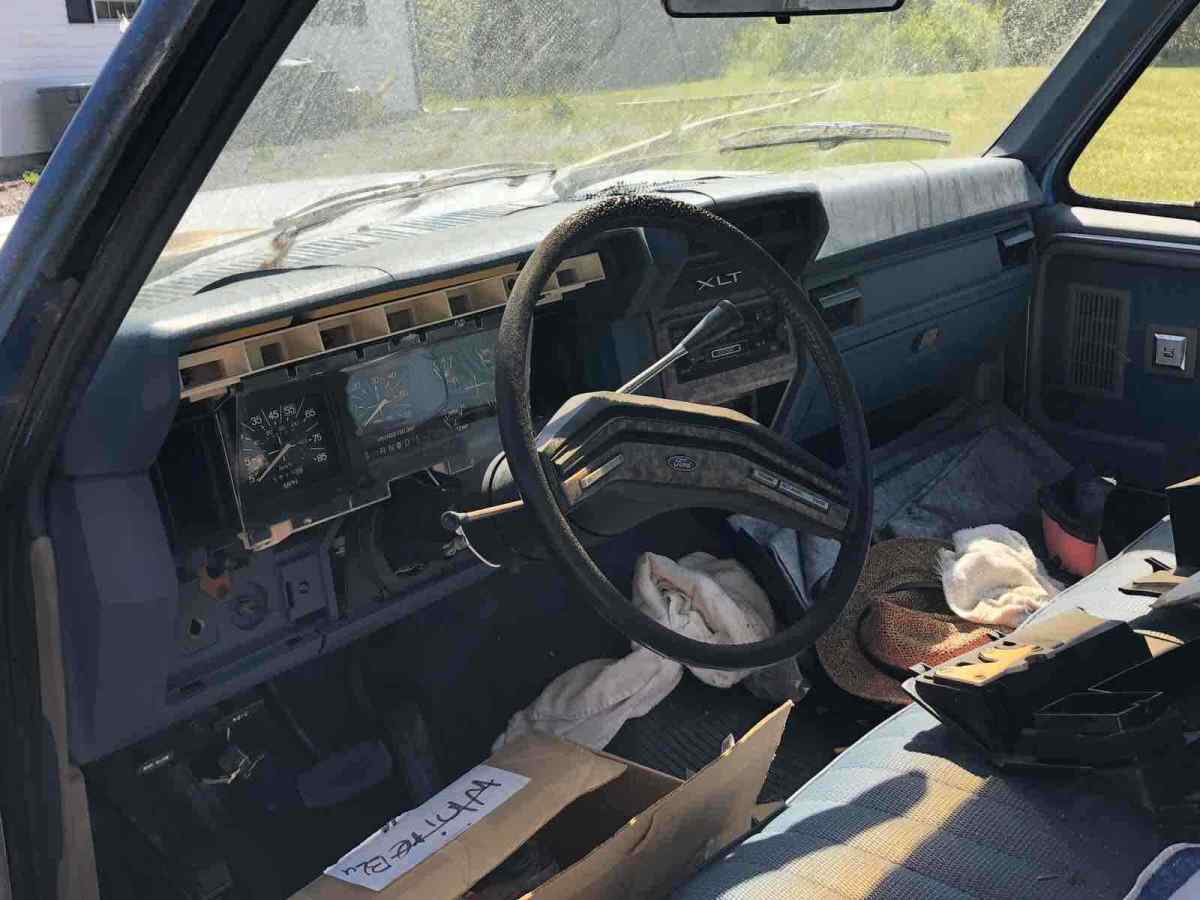 1985 Blue Ford F-150 Pickup
