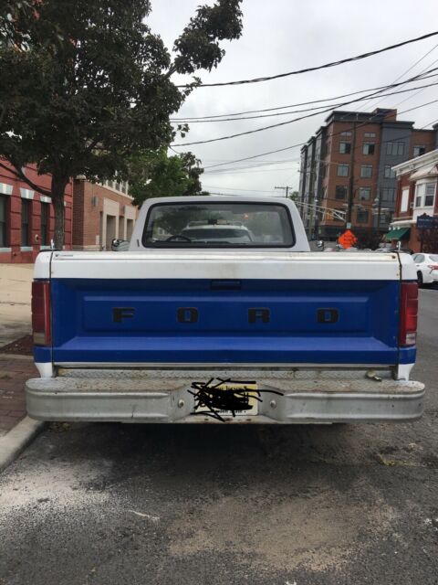 1985 White Ford F-150 Standard Cab Pickup