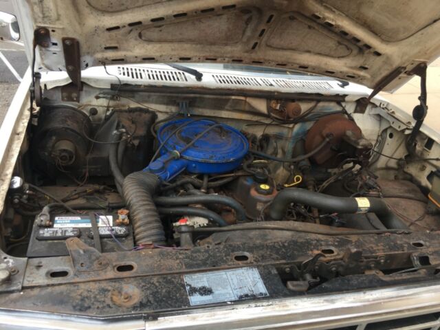 1985 White Ford F-150 Standard Cab Pickup