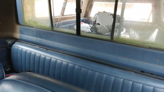 1985 Blue Ford F-150 Extended Cab Pickup