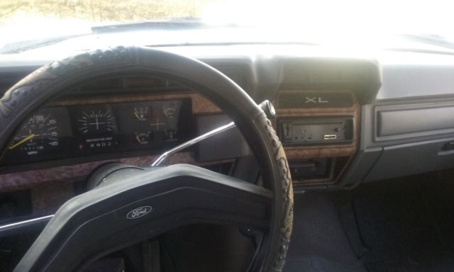 1985 Gray Ford F-150 Crew Cab Pickup