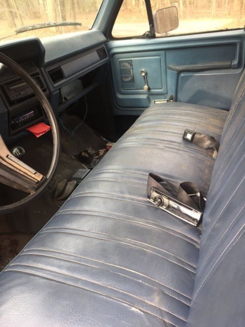 1985 Blue Ford F-250 Extended Cab Pickup