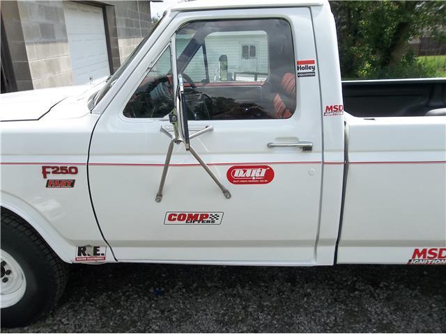 1985 White Ford Other Pickups --