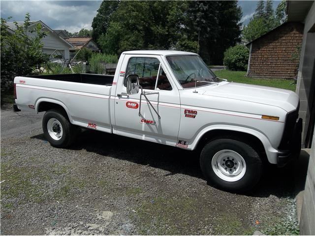 1985 White Ford Other Pickups --