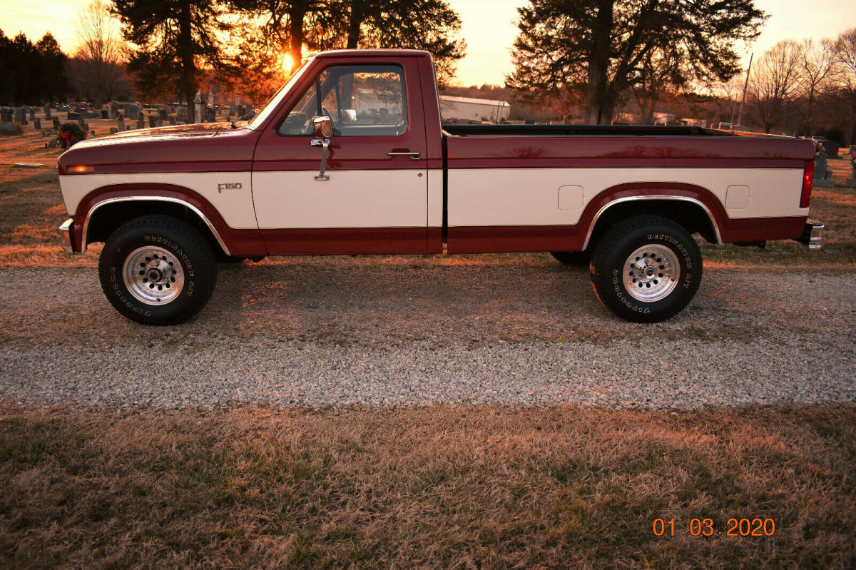 1985 Ford F-150 Standard Cab Pickup