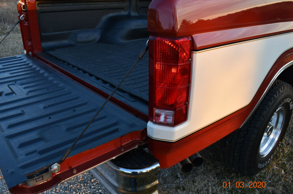 1985 Ford F-150 Standard Cab Pickup