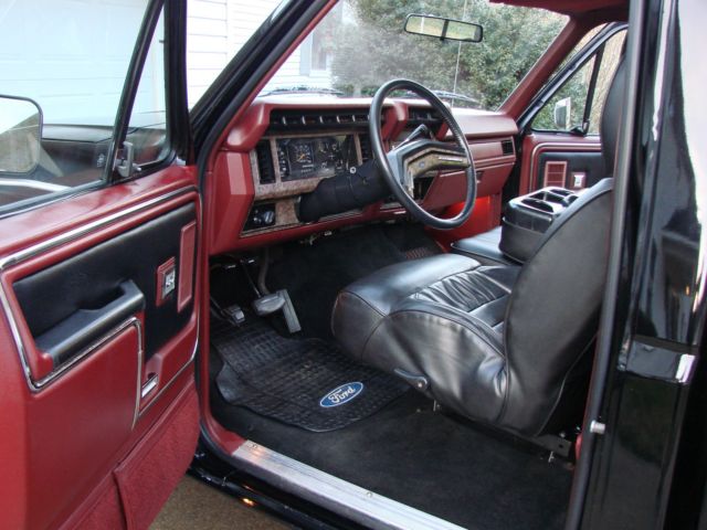 1985 Black Ford F-150 Standard Cab Pickup