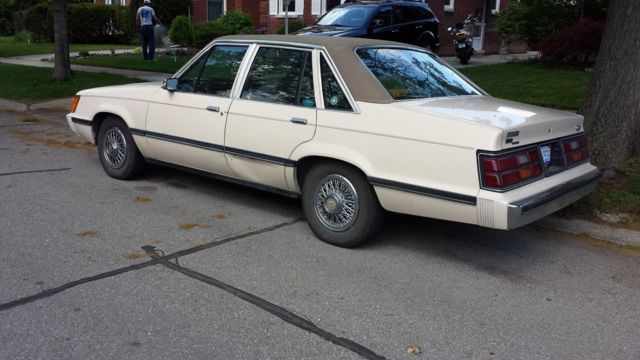 1985 Tan Ford LTD Midsize Sedan