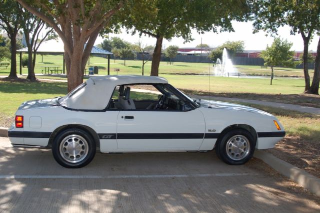 1985 White Ford Mustang Convertible