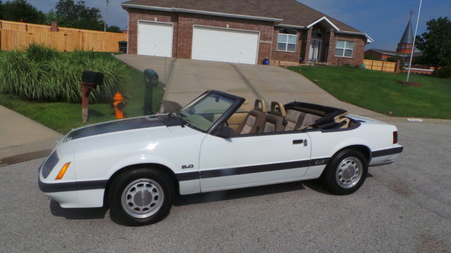 1985 White Ford Mustang Convertible