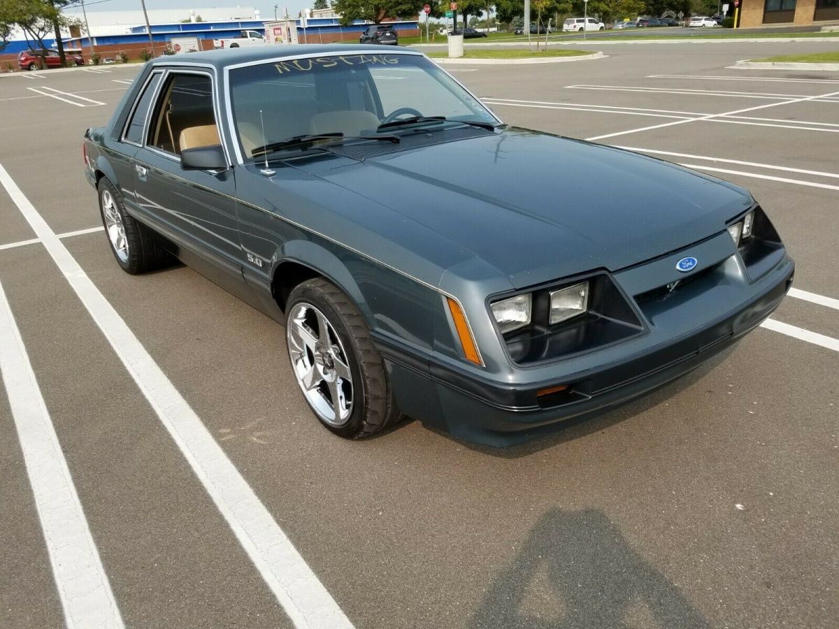 1985 Ford Mustang Coupe