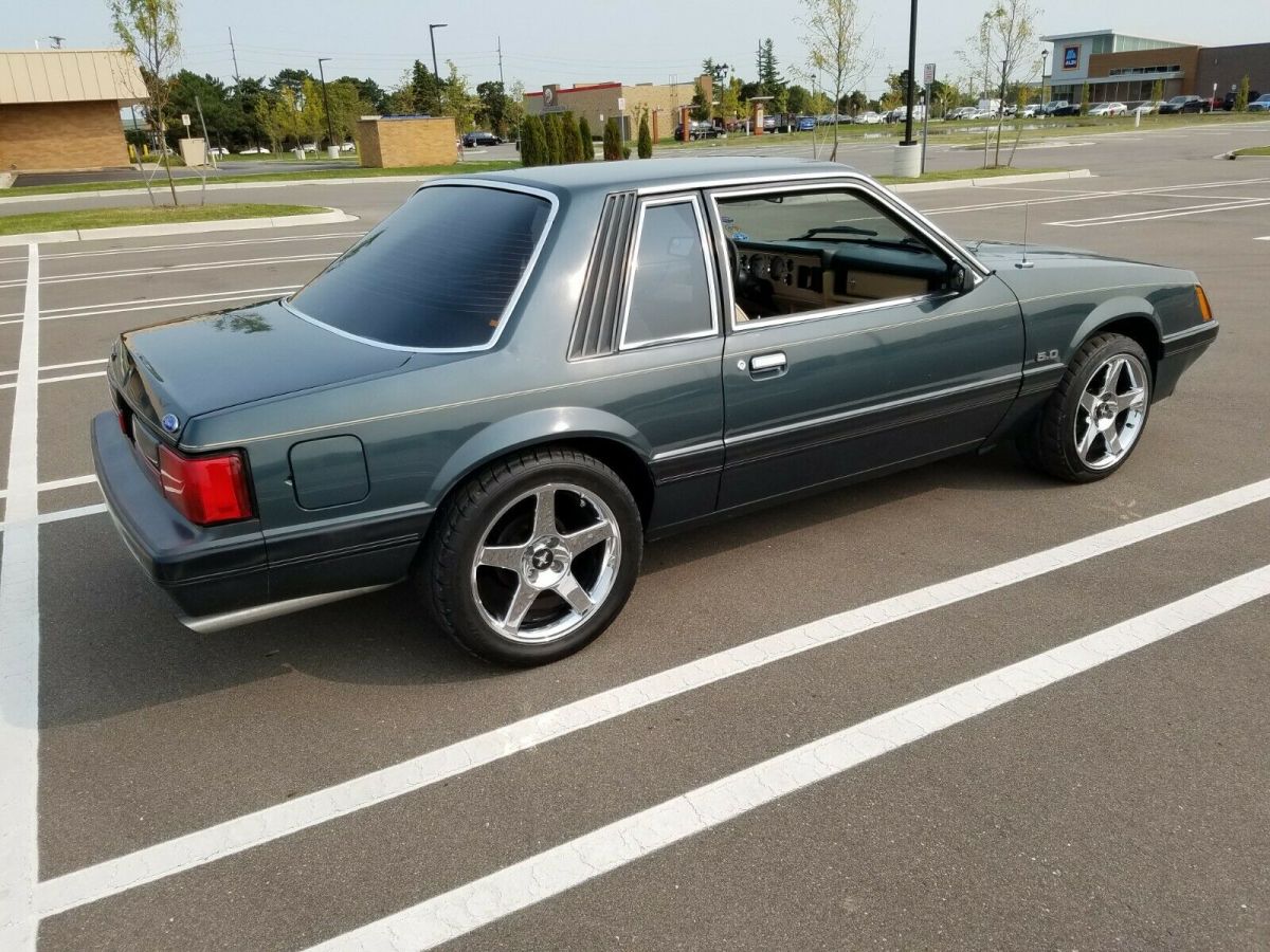 1985 Ford Mustang Coupe