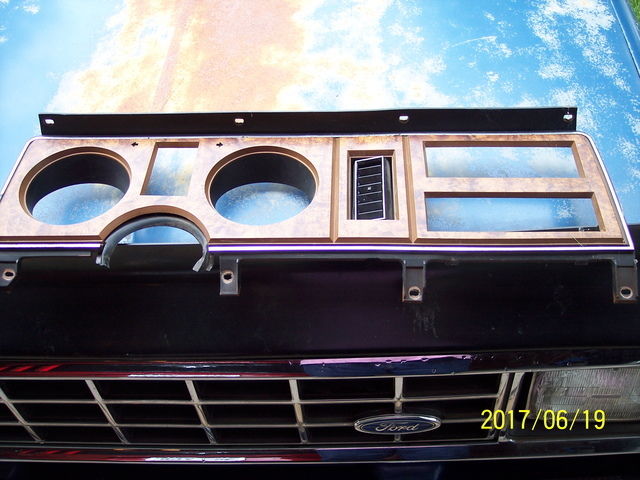 1985 Blue Ford Ranger Cab & Chassis