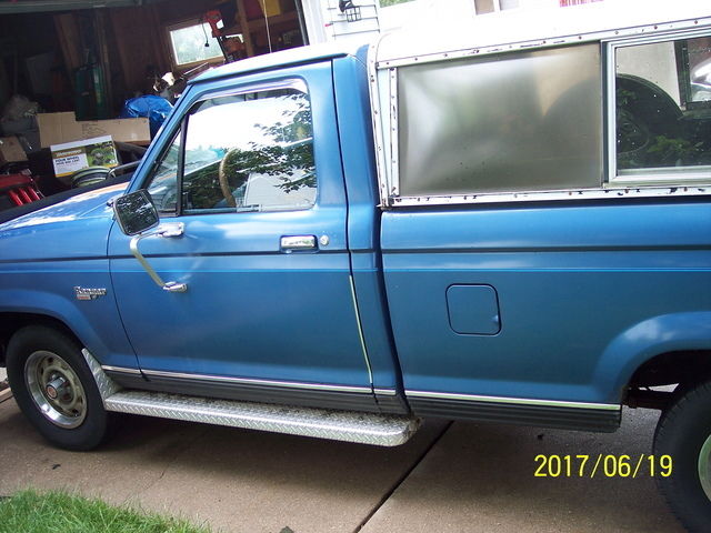 1985 Blue Ford Ranger Cab & Chassis