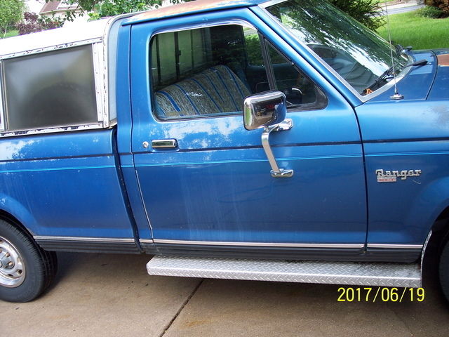 1985 Blue Ford Ranger Cab & Chassis