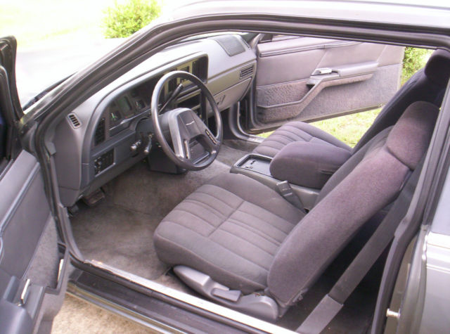 1985 Charcoal Gray Ford Thunderbird Coupe