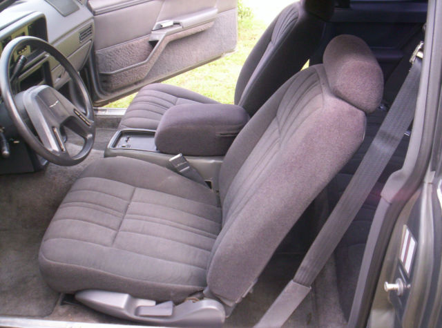 1985 Charcoal Gray Ford Thunderbird Coupe