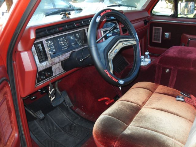 1985 Ford F-150 Standard Cab Pickup